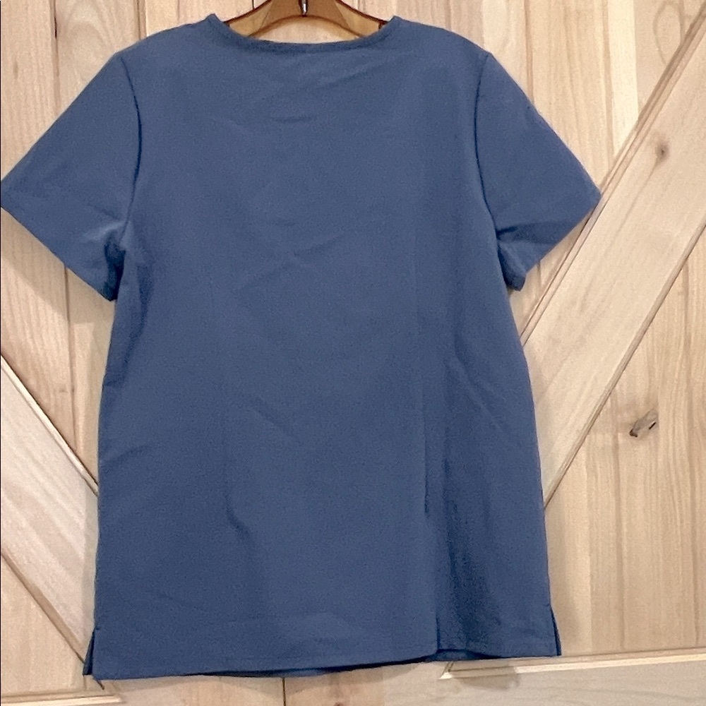 Figs Women's Scrub top in gray blue - Picture 5 of 7